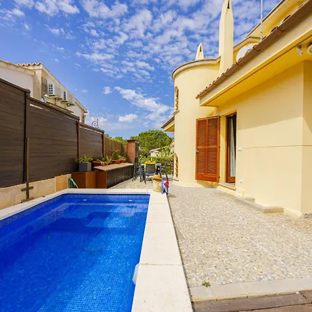 Quart Villa